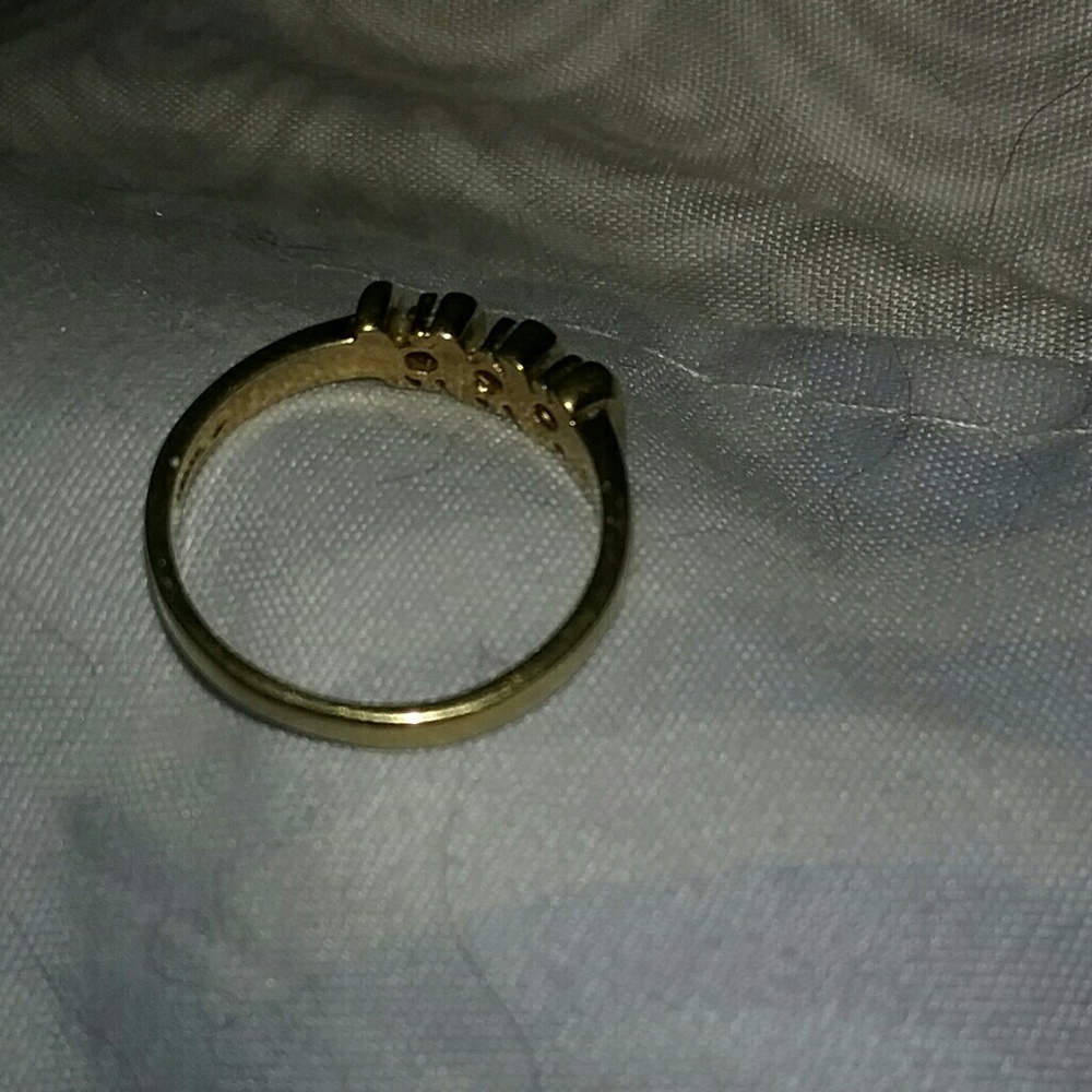 Emerald QVC ring - Picture 4 of 4